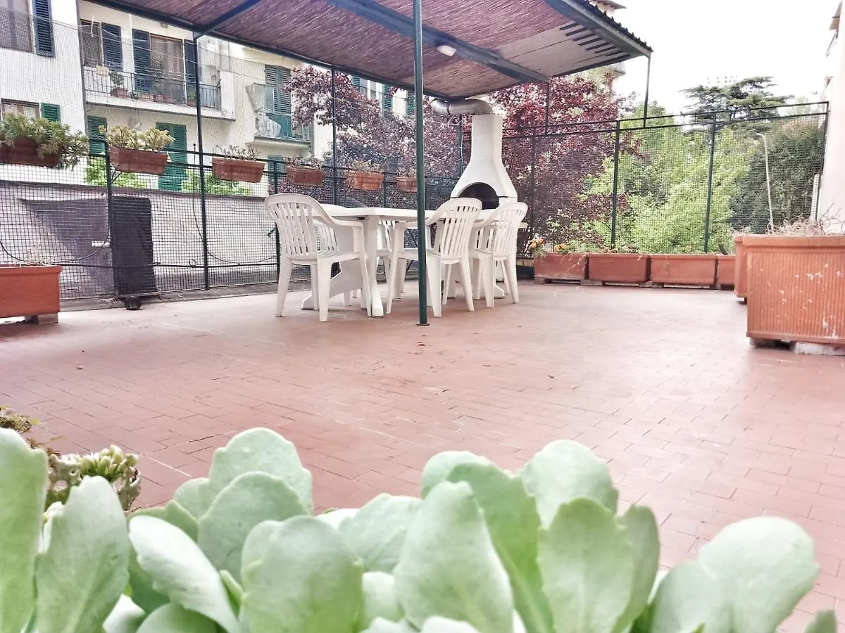 פירנצה Lovely Modern Apartment 0*,