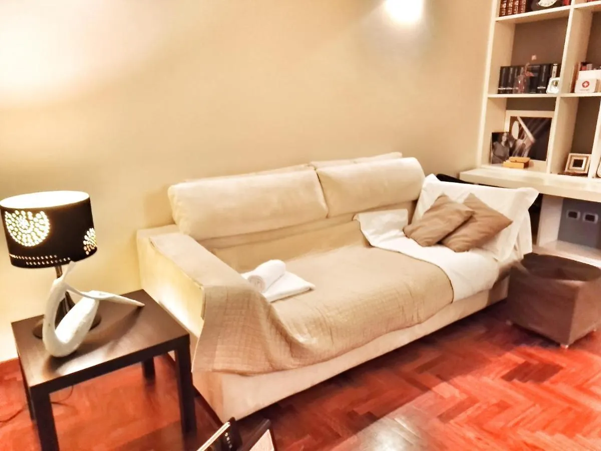 פירנצה Lovely Modern Apartment